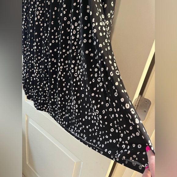 White Birch Black with Small white Dot Pattern Stretch midi length Size 3X - Picture 8 of 16